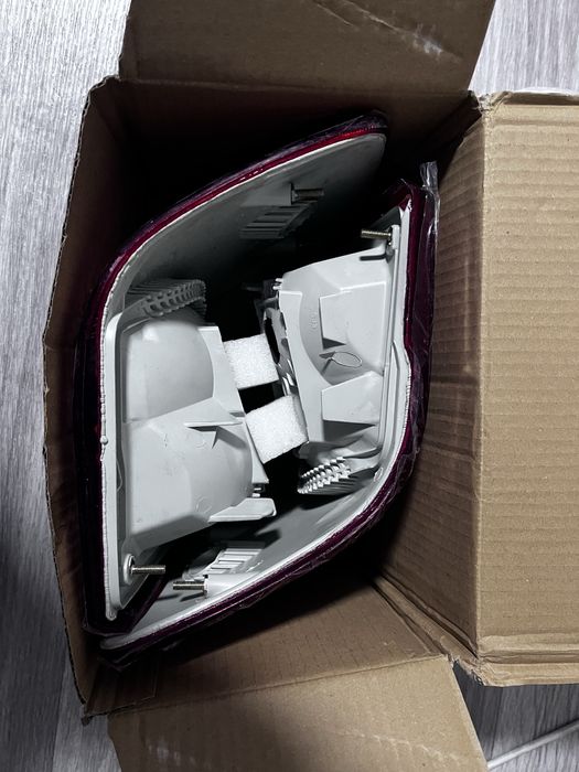 Поворотник AUDI B3 80