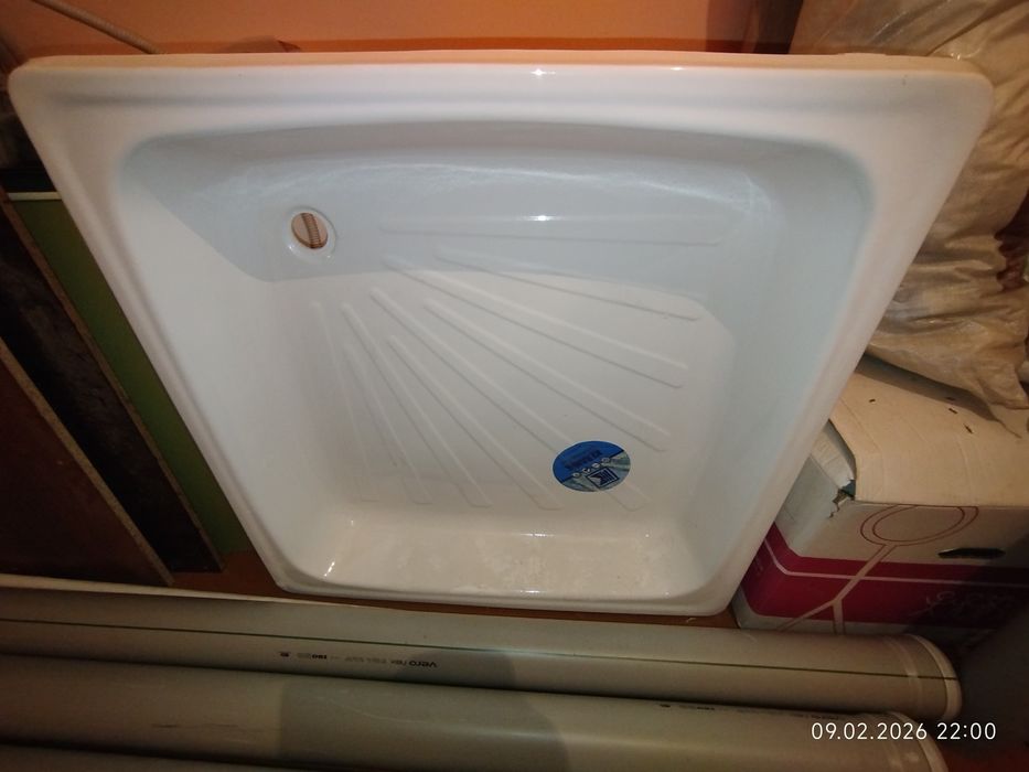 Душевой поддон !  Размер 90×90