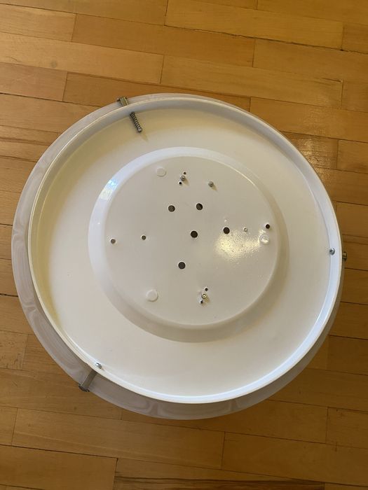 Aplica lustra corp de iluminat