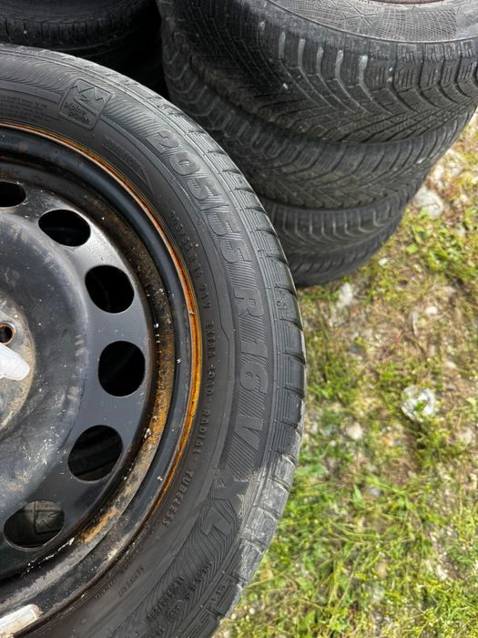 Seturi de cauciucuri cu jante tabla