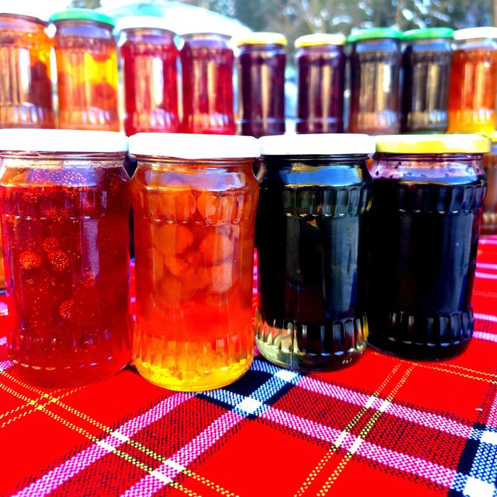 Пчелен мед и домашни сладка