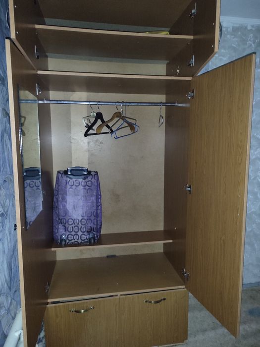 Продам шкаф вещевой