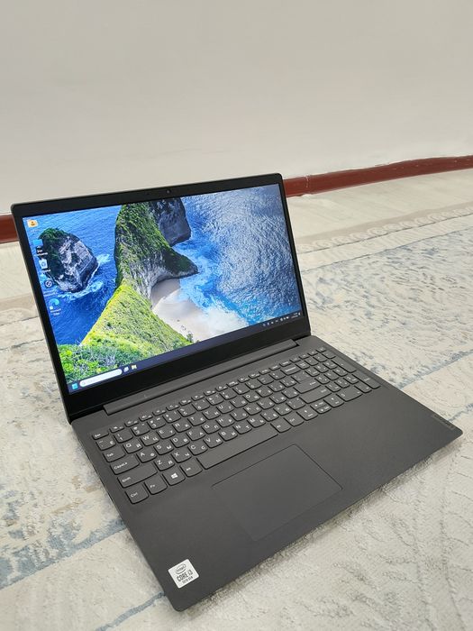 Ноутбук Lenovo V15-IIL