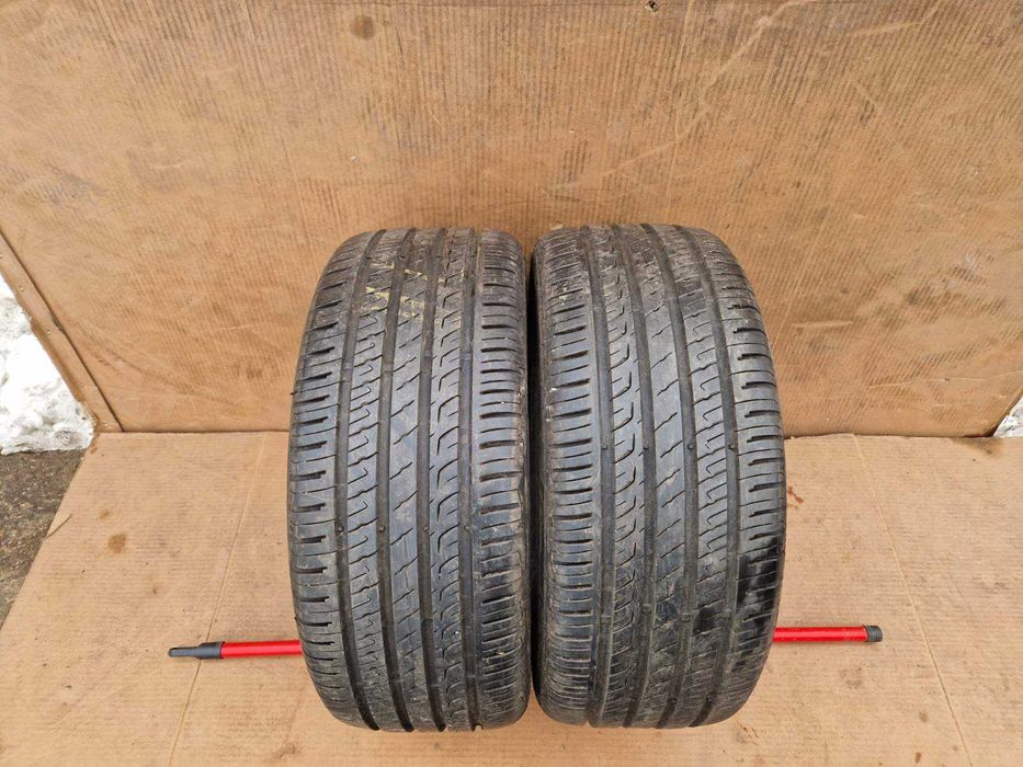 2 Barum R17 225/45  Летни гуми  DOT0822