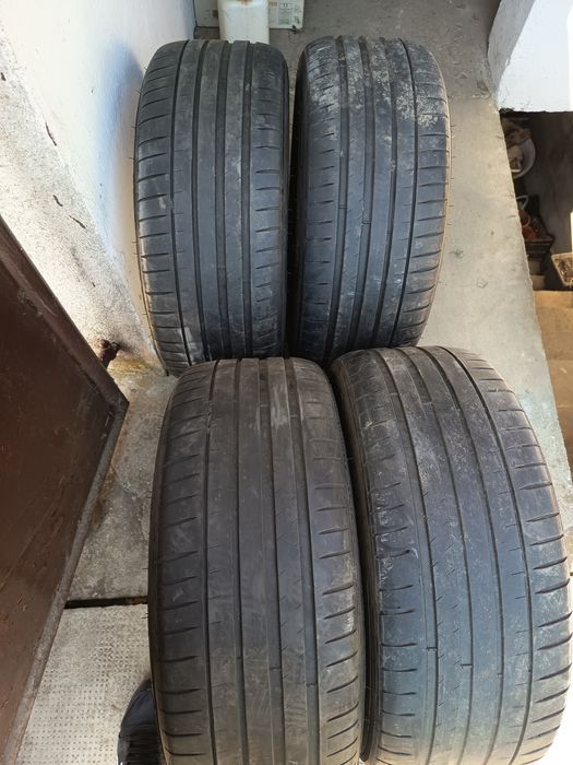 VÂNDUT.                    235 45 17 Michelin pilot sport 4, vară ,