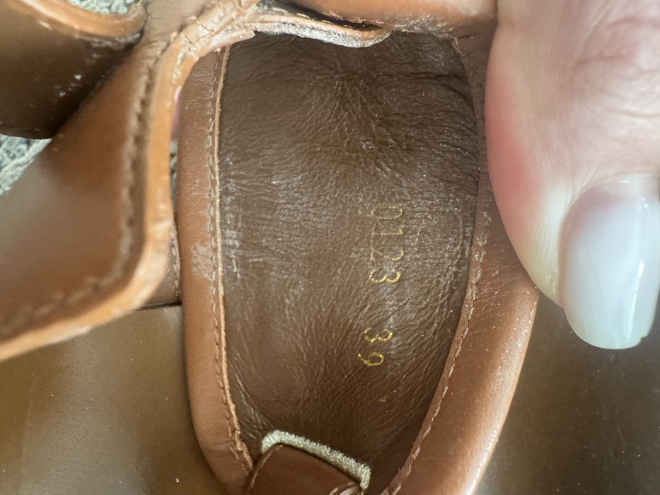 Оригинални сандали на Celine