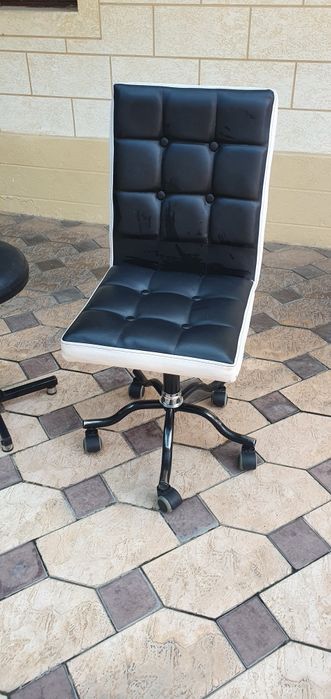 Салон жихозлари сотилади хаммаси