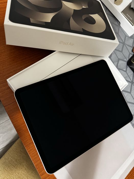 iPad Air (5th Generation) Wi-Fi 256gb
