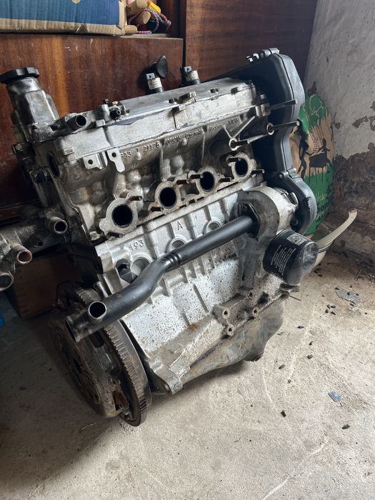Двигатель Лада Поиора 16 клапанный