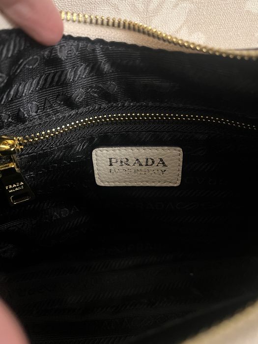 Сумочка prada с двумя ремешками