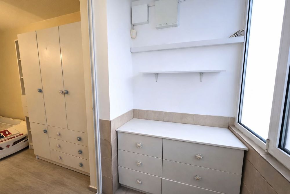 Луксозен тристаен апартамент под наем – 120 кв.м