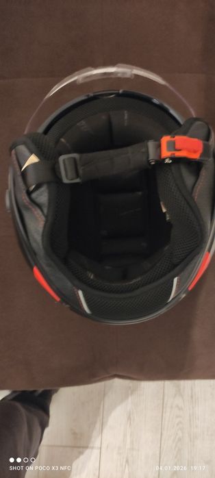 Каска за мотор , скутер размер L