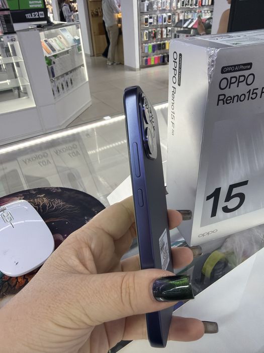 Oppo reno 15F blue
