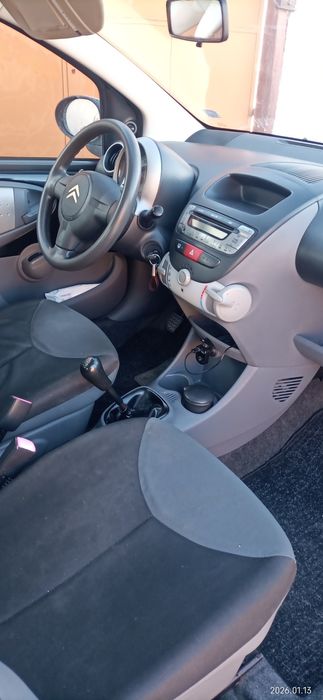 Продавам Ситроен С1 .