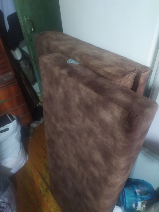 Отдам даром диваны кресла