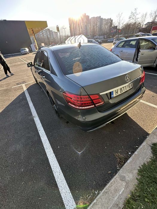 Mercedes-Benz E 220 AMG