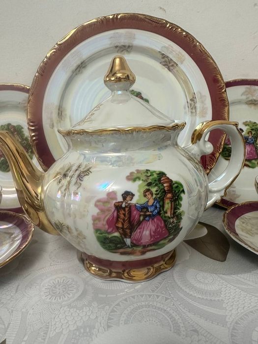 Чайный сервис мадонна