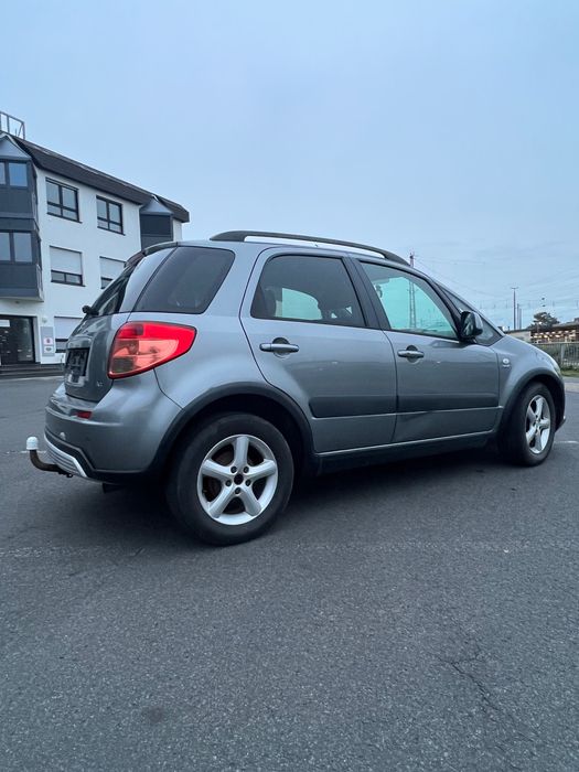Suzuki SX4 1,9diesel 4x4 la buton