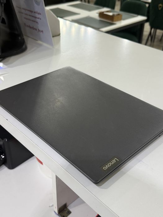 Ноутбук Lenovo