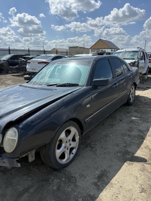 Мерс Е280 по запчастям