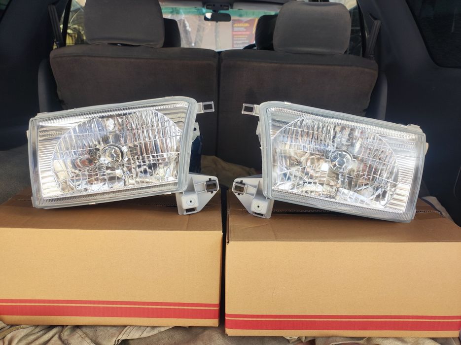 Фары Toyota Surf-4runner 185, стеклянные