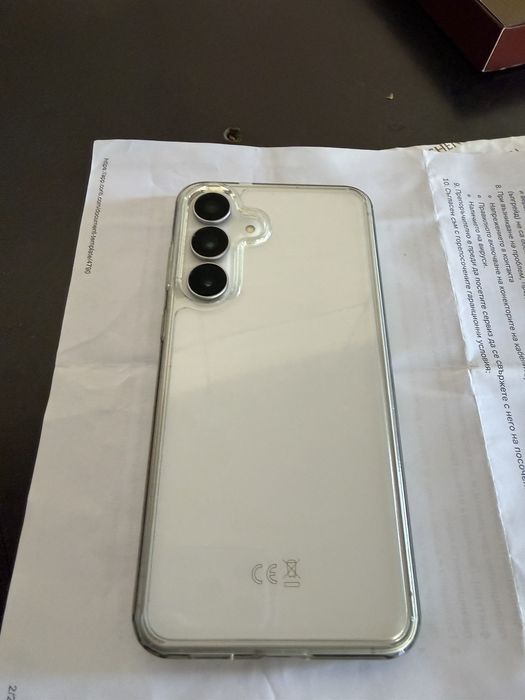 Продавам Samsung S25 FE