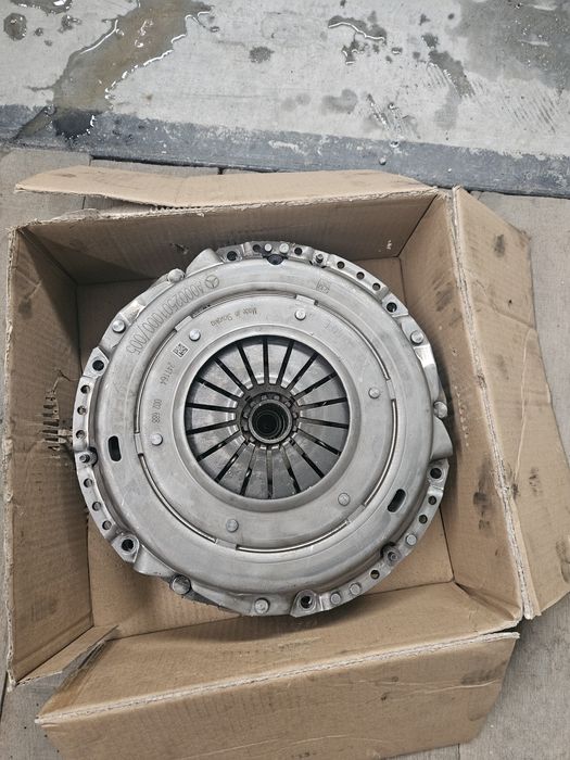 Chit ambreiaj disc,placa,volanta Mercedes Sprinter 906 original