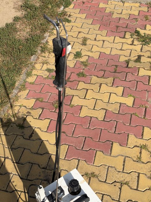 Aparat de curatat cu aburi