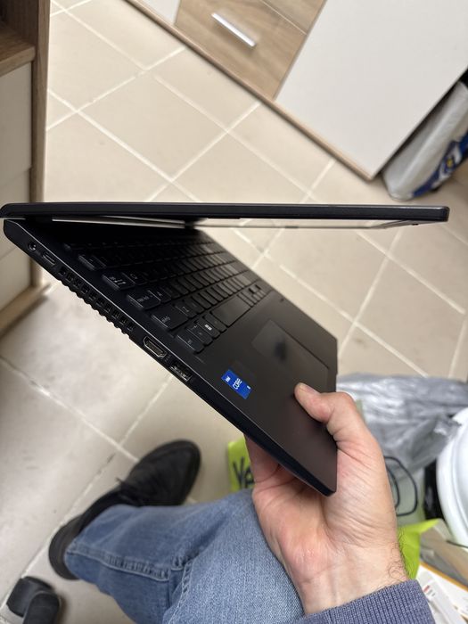 Лаптоп Asus Vivobook X1500E - 15,6”, i5, отличен