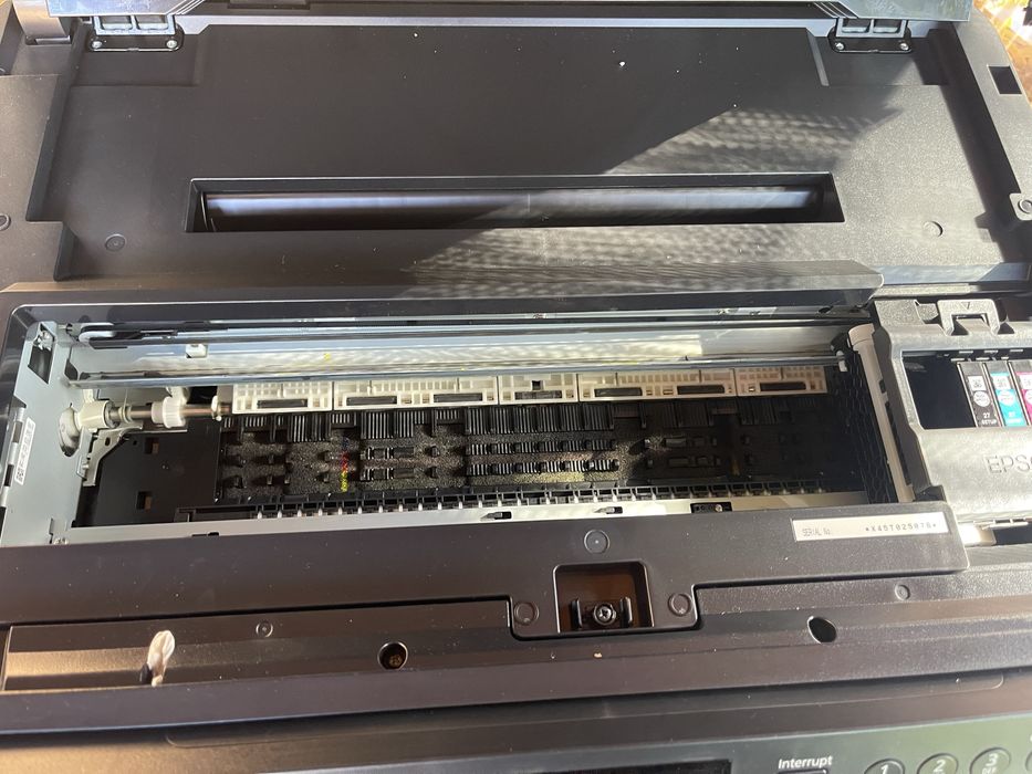 Продам малоиспользенный цветной принтер!! Epson WF7710DWF A3+ формате