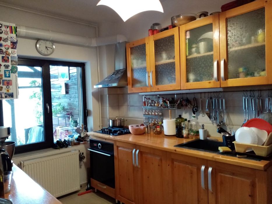 Proprietar închiriez et.1+2 in vila Roșu/Chiajna, 4 camere,2 bai,2 locuri  parcare