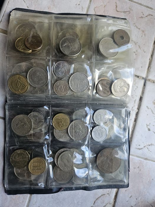 Продам монеты коллекционные