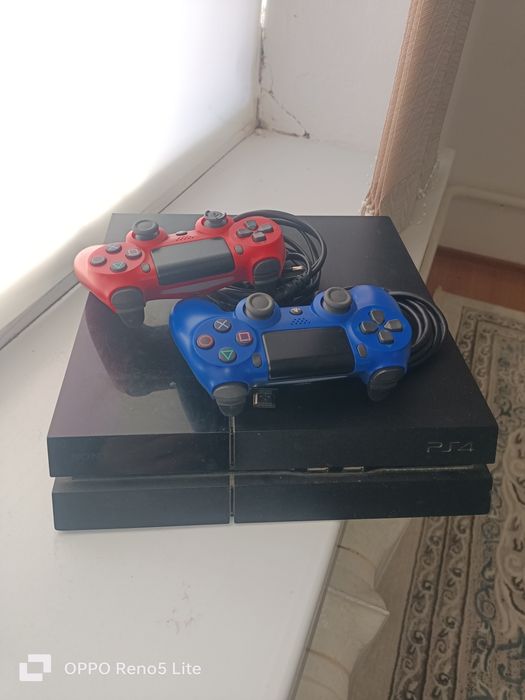 Sony PlayStation 4