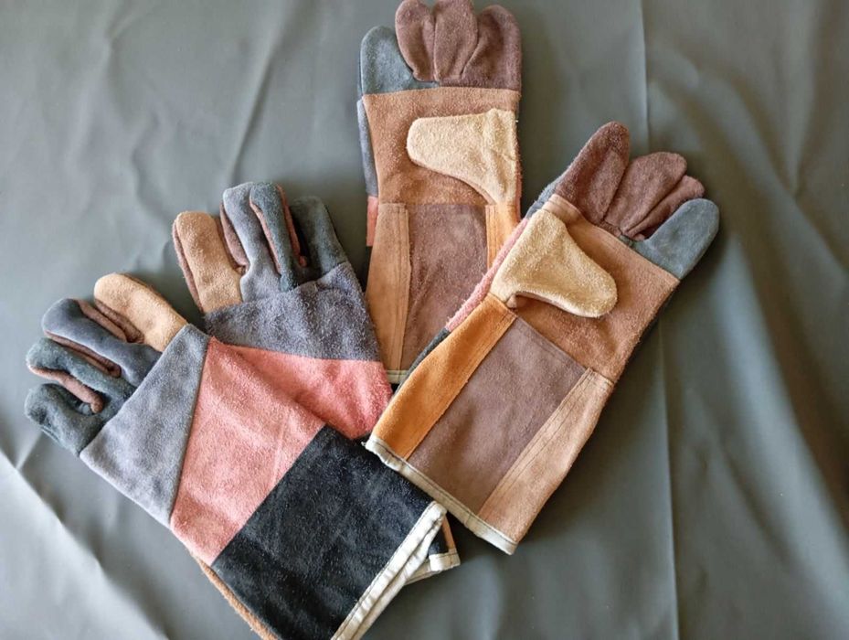 Кожени работни престилки, ръкавици, ръкавели и гамаши