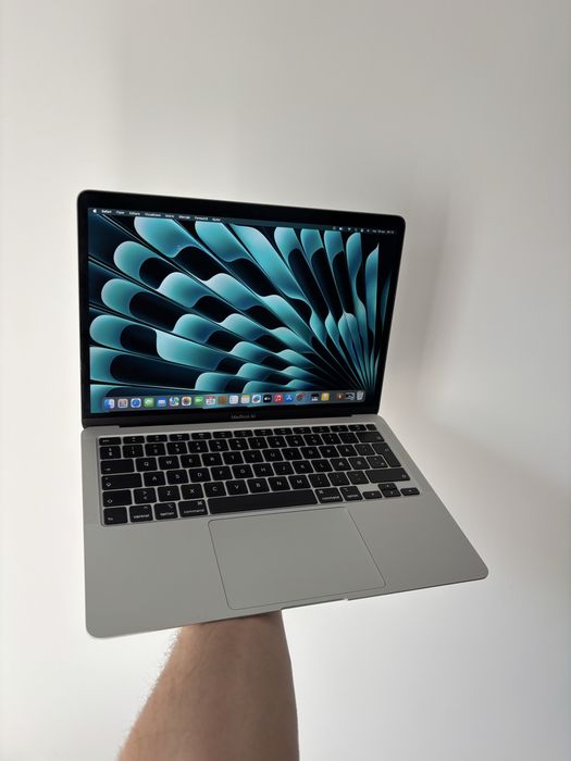 • Macbook Air 2020 • 100%  BATERIE •