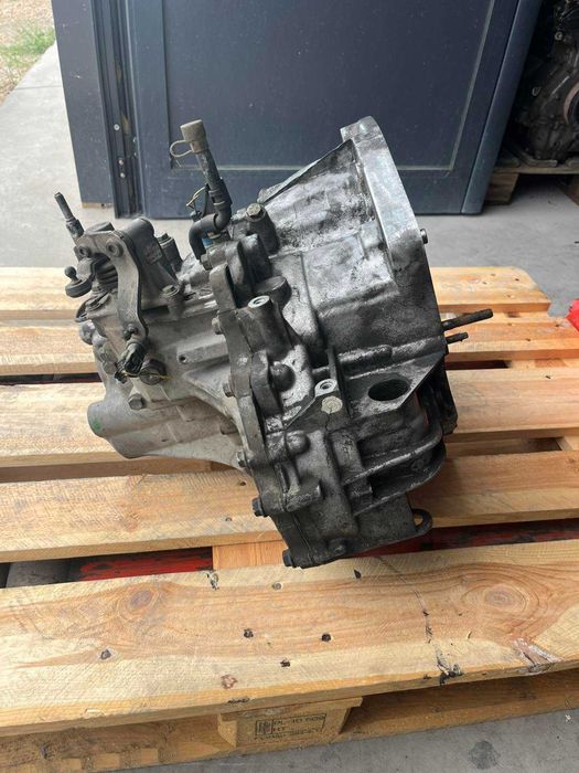 Скоростна Кутия RENAULT MEGANE SCENIK 1.9 DCI 05г.-Ръчна 6ск.