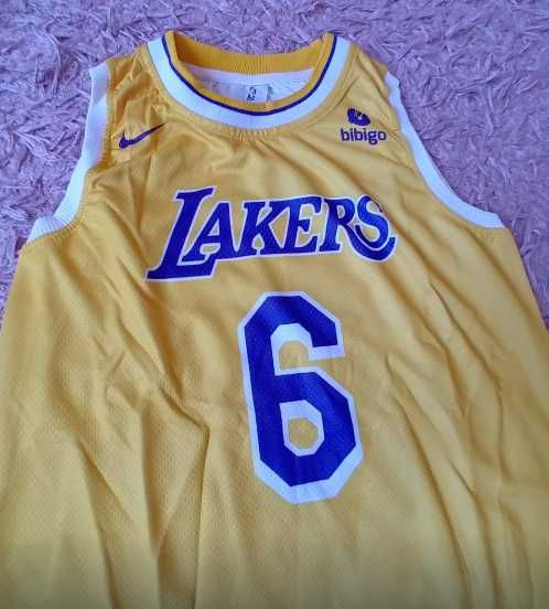 Чисто нов оригинален екип на Los Angelis Lakers - LeBron James