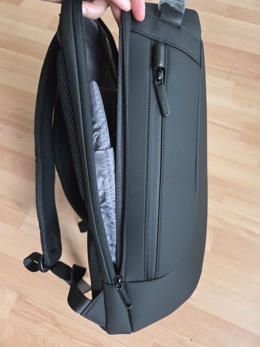 Rucsac pentru laptop BANGE 15.6 inch, model nou din poliester rezistent la apa, cu sistem antifurt TSA si port USB