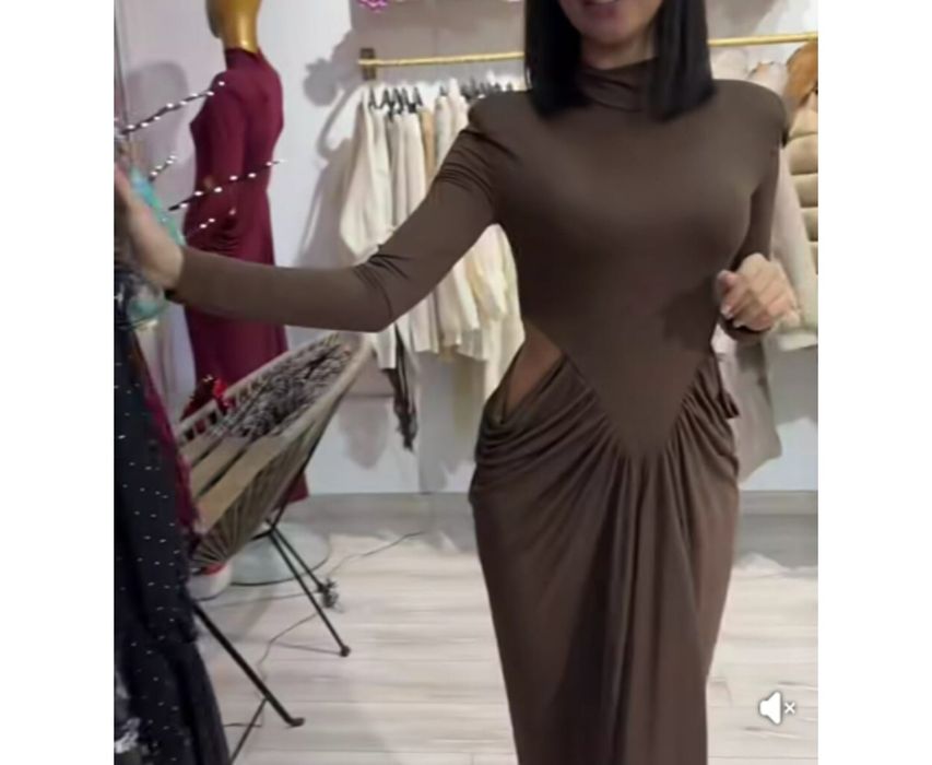 Дълга рокля в кафяво