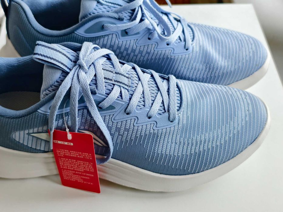 Оригинальные кроссовки Li-Ning (новые)