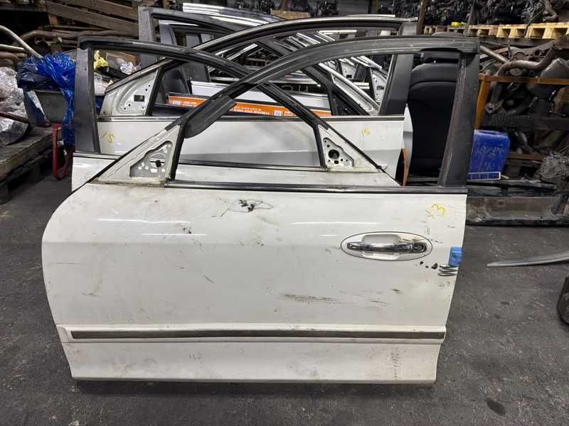 Дверь передняя левая на Hyundai Sonata EF 2001 год