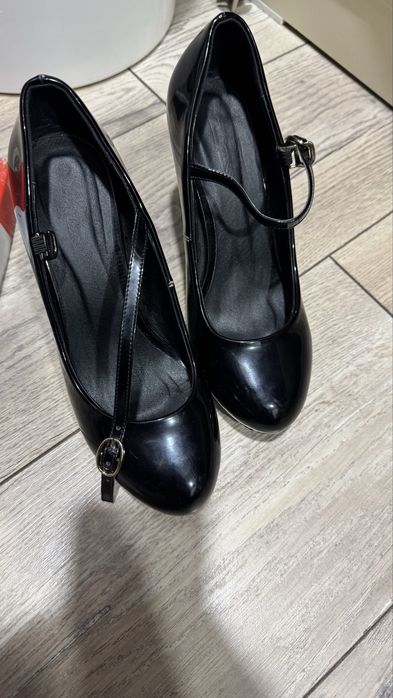 Туфли женские