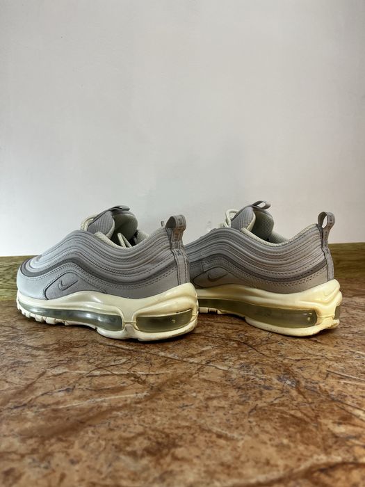 Продам оригинальные Nike Air Max 97