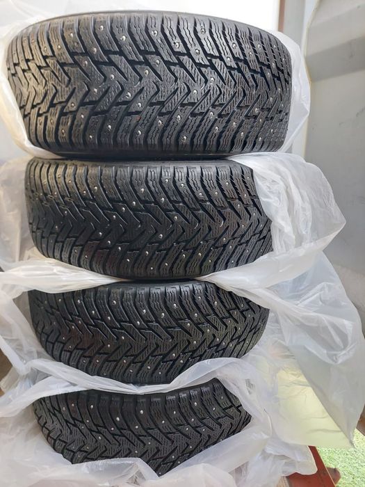 Шины Nokian 215/50/17