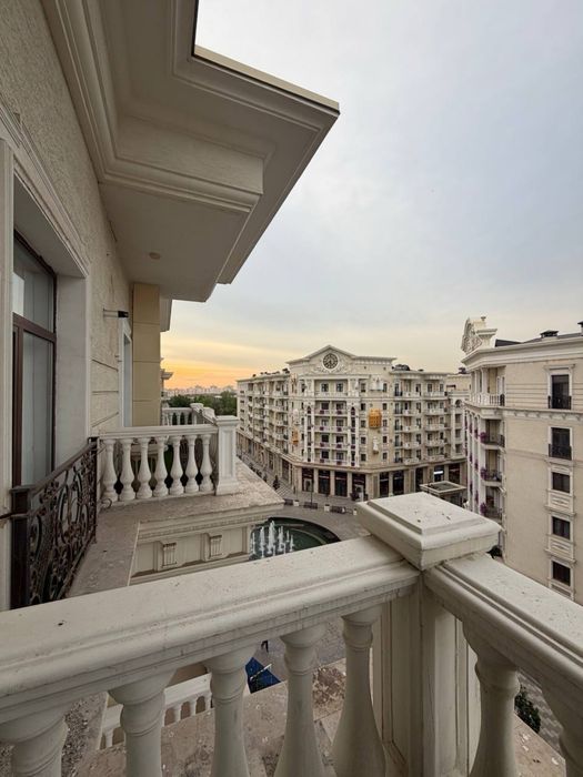 Срочно продаю новую квартиру Ташкент Сити Бульвар. Вид на парк