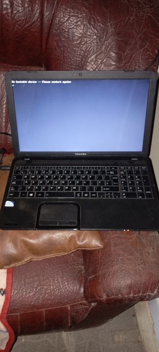 Lot 3 laptopuri Toshiba Lenovo Asus