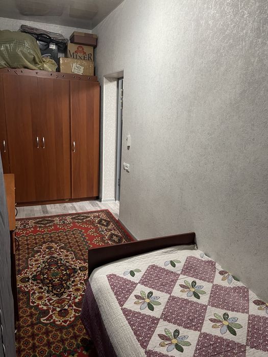 Продеться квартира 1*2 комнатная 43 кв Чиланзар 19 квартал 5 этаж