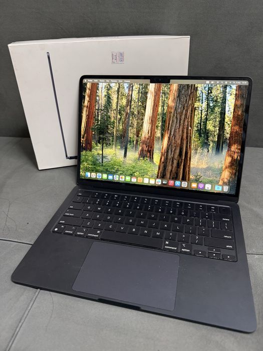 MacBook Air M2 (2022) 8/256