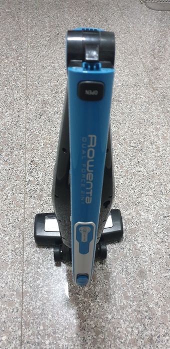 Aspirator vertical Rowenta