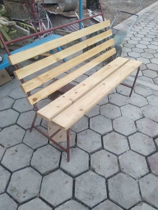 Скамейка сатылады